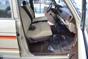 Image 13/24 of Toyota Land Cruiser FJ 60 (1984)