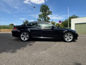 Bild 3/99 von BMW 650i (2007)