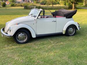 Image 2/10 of Volkswagen Beetle 1300 (1969)