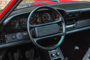 Image 3/50 of Porsche 911 Carrera 3.2 (1988)