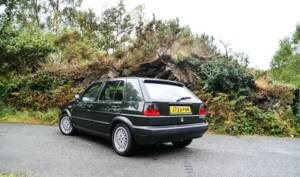 Image 13/37 de Volkswagen Golf III 2.0 16V GTI (1992)