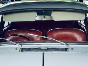 Bild 20/34 von Jaguar Mk II 2.4 (1961)