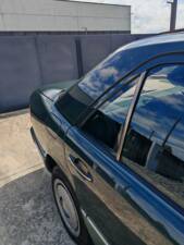 Bild 16/37 von Mercedes-Benz 200 E (1989)