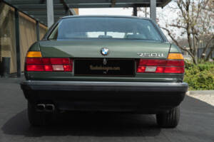 Image 7/34 of BMW 750iL (1989)
