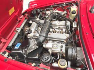 Immagine 17/27 di Alfa Romeo 2.0 Spider (1992)