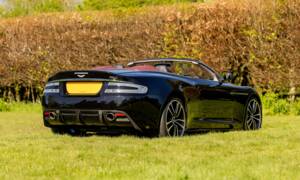 Image 7/39 of Aston Martin DBS Volante (2011)