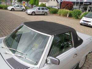 Image 7/39 de Mercedes-Benz 300 SL (1987)