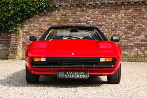 Image 5/50 de Ferrari 308 GTSi (1981)