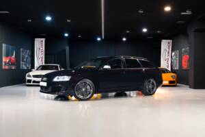 Imagen 2/36 de Audi RS6 Avant (2010)