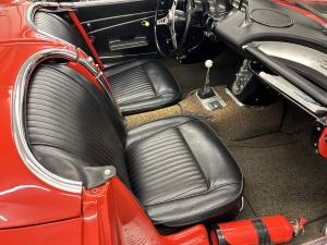 Image 22/41 of Chevrolet Corvette (1962)