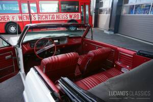Bild 26/44 von Buick Skylark Convertible (1965)