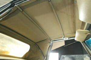 Image 31/50 de Mercedes-Benz 250 SL (1968)