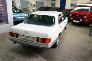 Imagen 11/35 de Mercedes-Benz 500 SEL (1984)