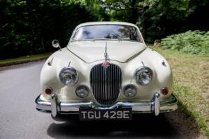 Image 23/50 de Jaguar Mk II 2.4 (1967)