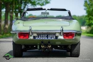 Image 59/60 de Jaguar E-Type (1969)