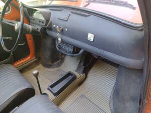 Image 18/56 of FIAT 500 L (1971)