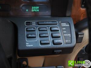 Bild 34/50 von Jaguar Sovereign 3.6 (1988)