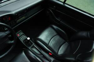 Bild 26/58 von Porsche 911 Carrera 4S (1996)