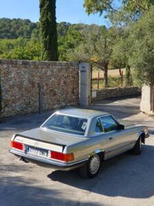 Image 1/16 de Mercedes-Benz 500 SL (1985)