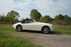 Immagine 31/58 di Jaguar XK 150 3.4 S OTS (1958)