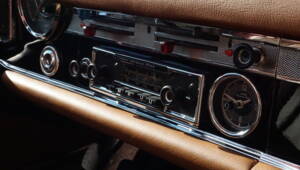 Image 18/29 de Mercedes-Benz 230 SL (1965)