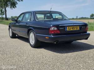 Bild 4/41 von Jaguar XJ 8 Executive (1997)