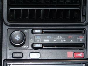 Image 29/35 de Porsche 928 S4 (1989)