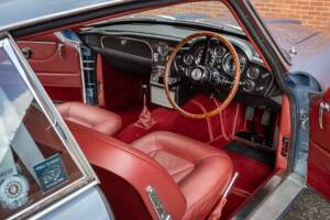Imagen 24/43 de Aston Martin DB 6 Vantage (1967)