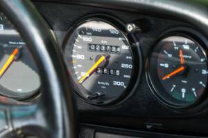 Obraz 30/50 pojazdu Porsche 911 Carrera 2 (1991)