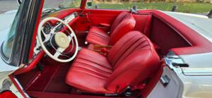 Afbeelding 9/34 van Mercedes-Benz 280 SL (1968)