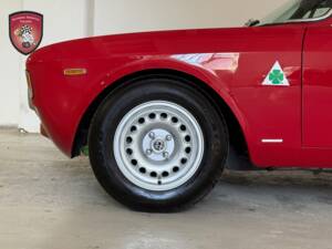 Imagen 54/68 de Alfa Romeo Giulia 1600 Sprint GT Veloce (1966)