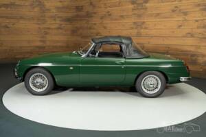 Image 14/19 de MG MGB (1966)