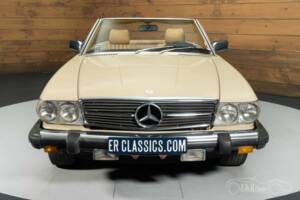 Immagine 23/29 di Mercedes-Benz 380 SL (1983)