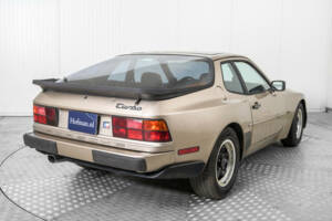 Afbeelding 27/50 van Porsche 944 (1983)