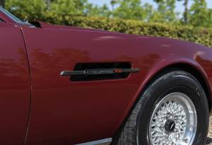 Image 11/34 of Aston Martin V8 EFi Volante (1987)