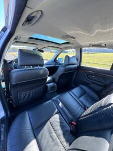 Bild 16/75 von BMW 540i (2001)