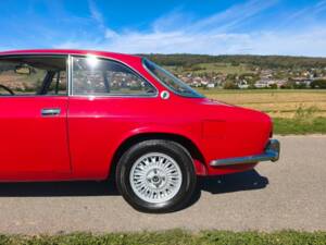 Bild 22/27 von Alfa Romeo 2000 GT Veloce (1972)
