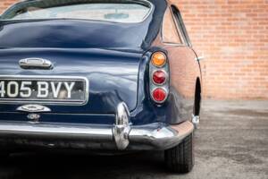 Image 21/64 of Aston Martin DB 4 (1962)