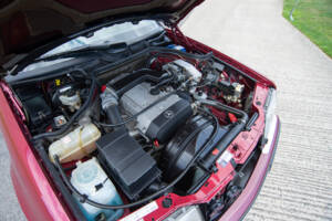 Immagine 17/23 di Mercedes-Benz 200 E-16 (1993)