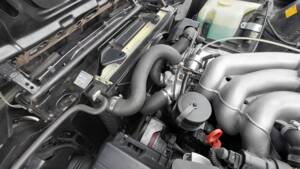 Immagine 35/53 di BMW 320i (1989)