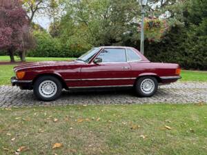 Immagine 8/29 di Mercedes-Benz 280 SL (1985)