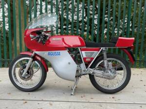 Bild 2/45 von MV Agusta 125 Sport (1976)