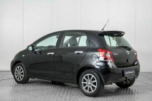 Bild 6/50 von Toyota Yaris 1.33 VVT-i (2011)