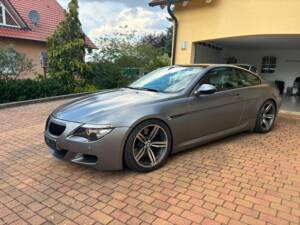 Image 1/12 de BMW M6 (2010)
