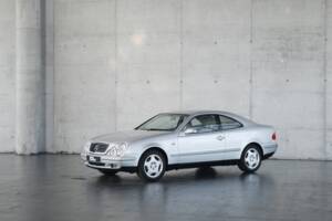 Bild 3/50 von Mercedes-Benz CLK 230 Kompressor (1999)