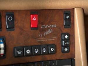 Bild 43/44 von Mercedes-Benz 560 SEC 6.0 AMG (1990)