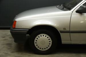 Afbeelding 11/50 van Opel Kadett 2,0i GSi (1988)