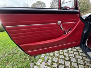 Image 23/28 of Volvo 1800 S (1965)