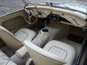 Image 15/32 of Austin-Healey 3000 Mk II (BT7) (1962)