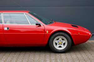 Image 24/25 of Ferrari Dino 308 GT4 (1975)